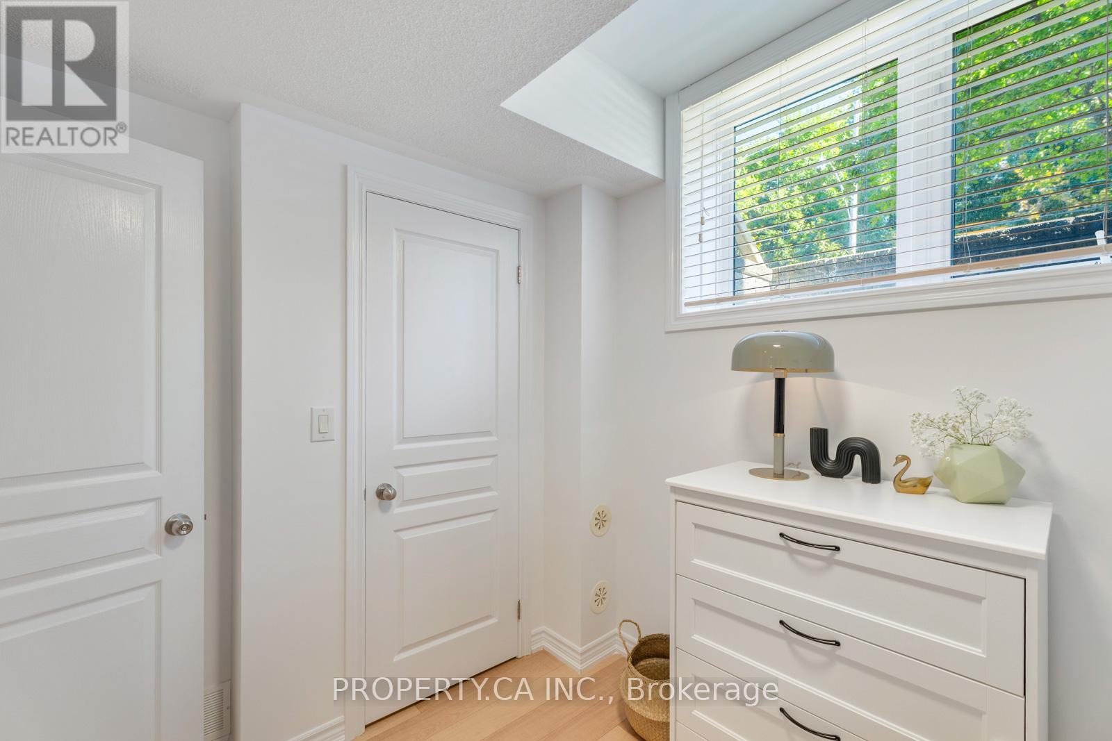 2 - 96 Caledonia Park Road, Toronto, Ontario  M6H 0B1 - Photo 18 - W12437313