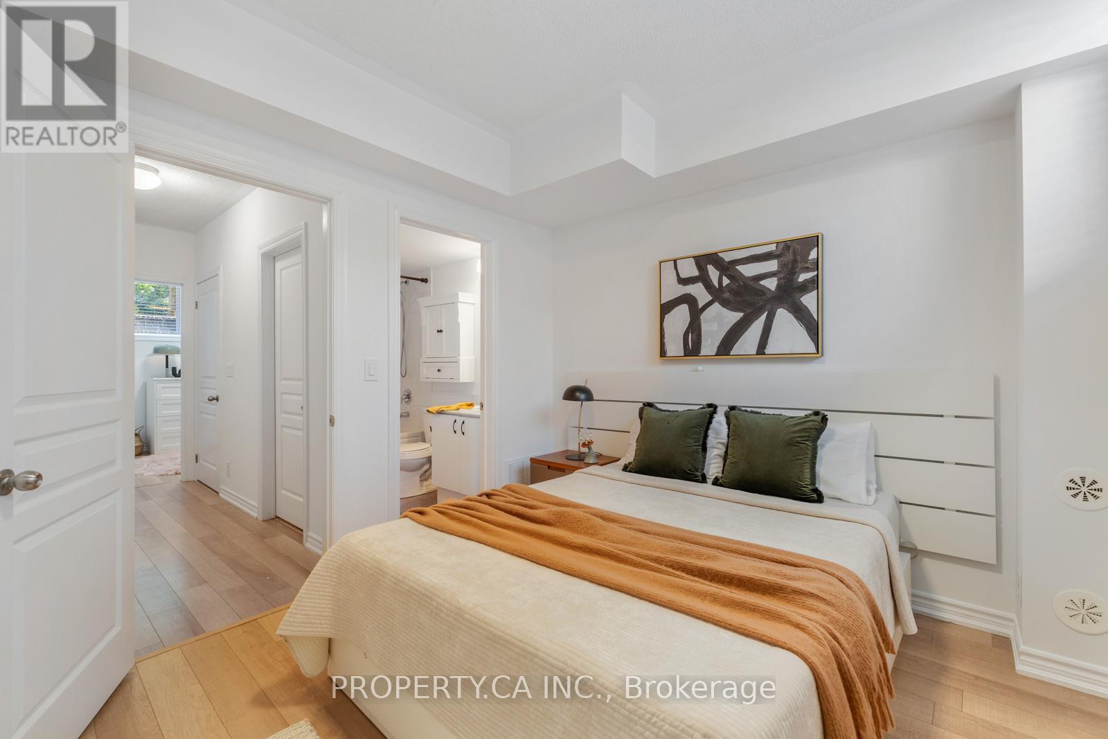2 - 96 Caledonia Park Road, Toronto, Ontario  M6H 0B1 - Photo 21 - W12437313