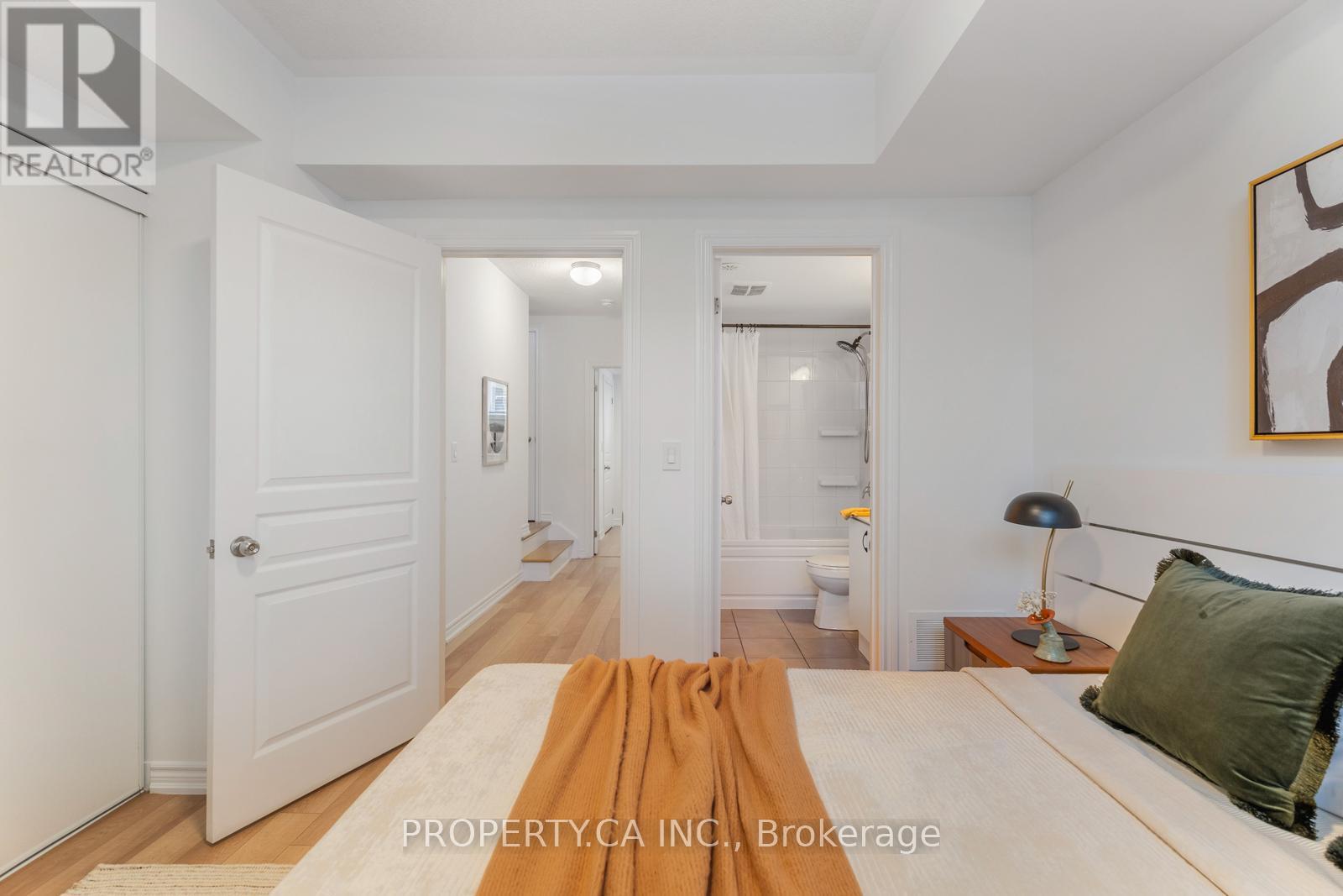 2 - 96 Caledonia Park Road, Toronto, Ontario  M6H 0B1 - Photo 22 - W12437313