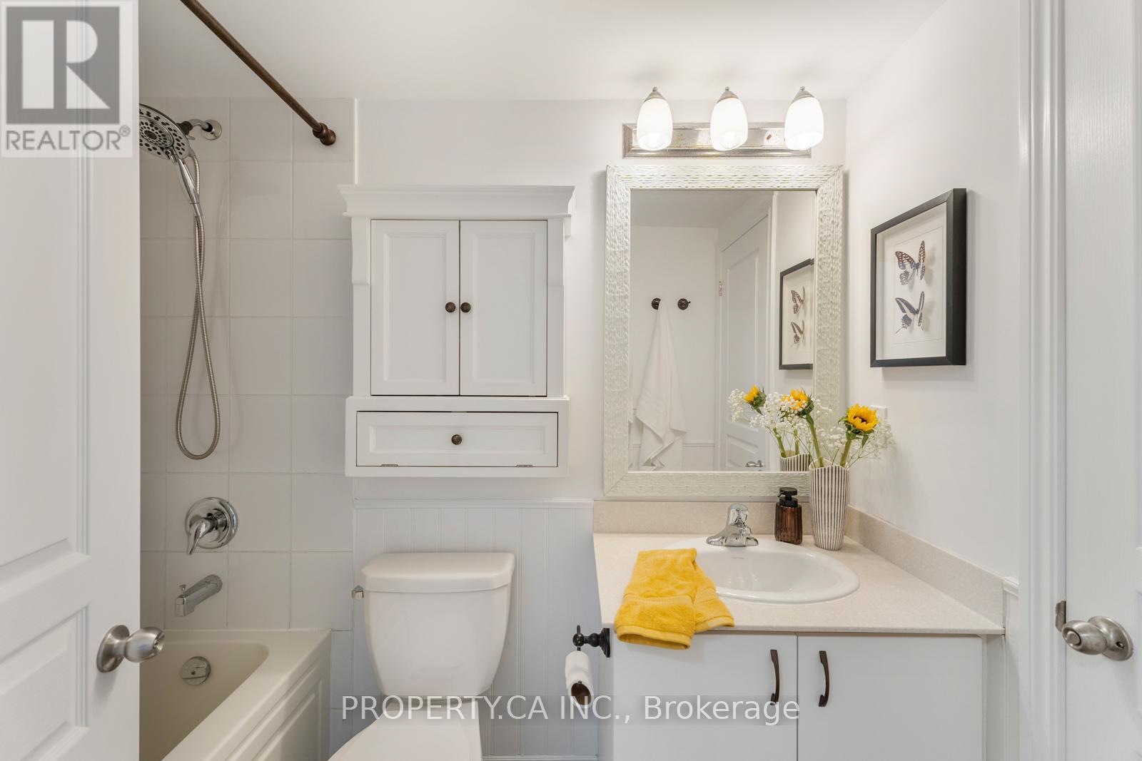 2 - 96 Caledonia Park Road, Toronto, Ontario  M6H 0B1 - Photo 25 - W12437313