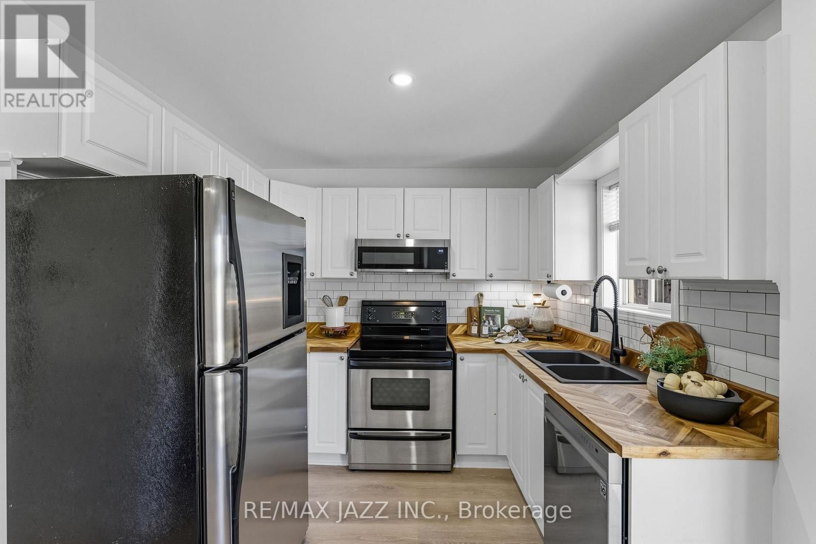 16 Carveth Crescent, Clarington, Ontario  L1B 1N3 - Photo 19 - E12437466