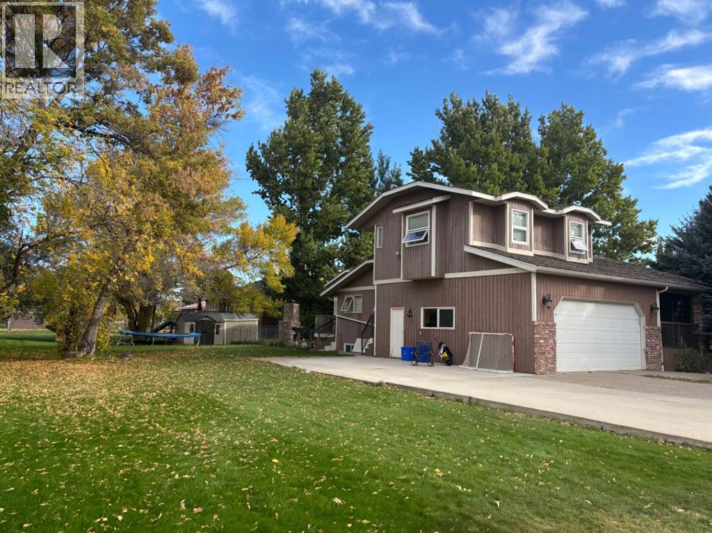 182 S 3 Street E, Magrath, Alberta  T0K 1J0 - Photo 47 - A2205800