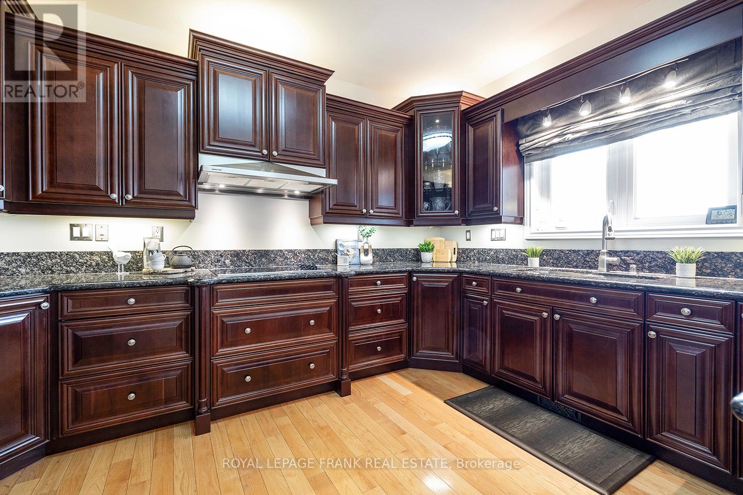 24 Gilson Point Place, Kawartha Lakes, Ontario  K0M 2C0 - Photo 17 - X12437419