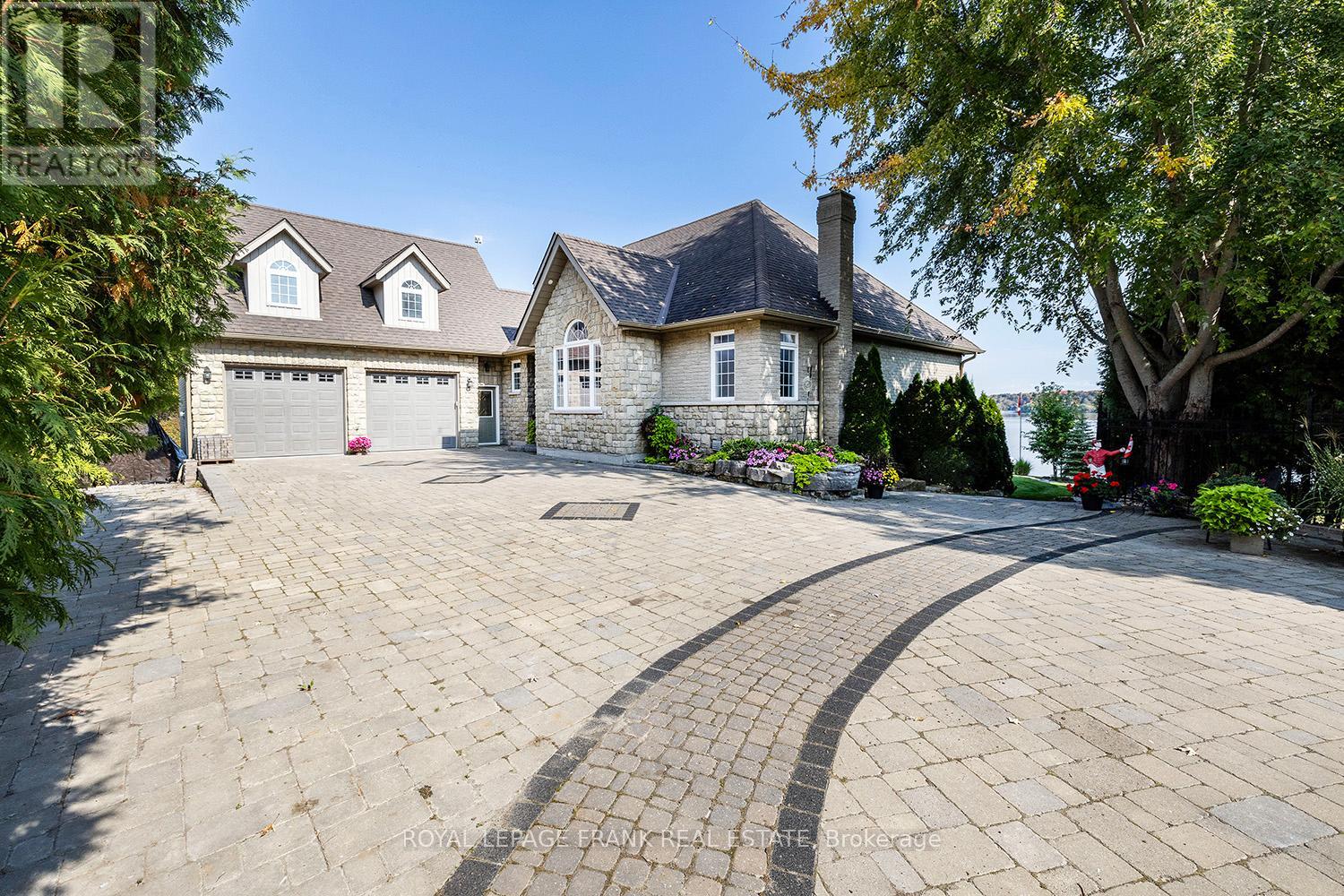 24 Gilson Point Place, Kawartha Lakes, Ontario  K0M 2C0 - Photo 3 - X12437419