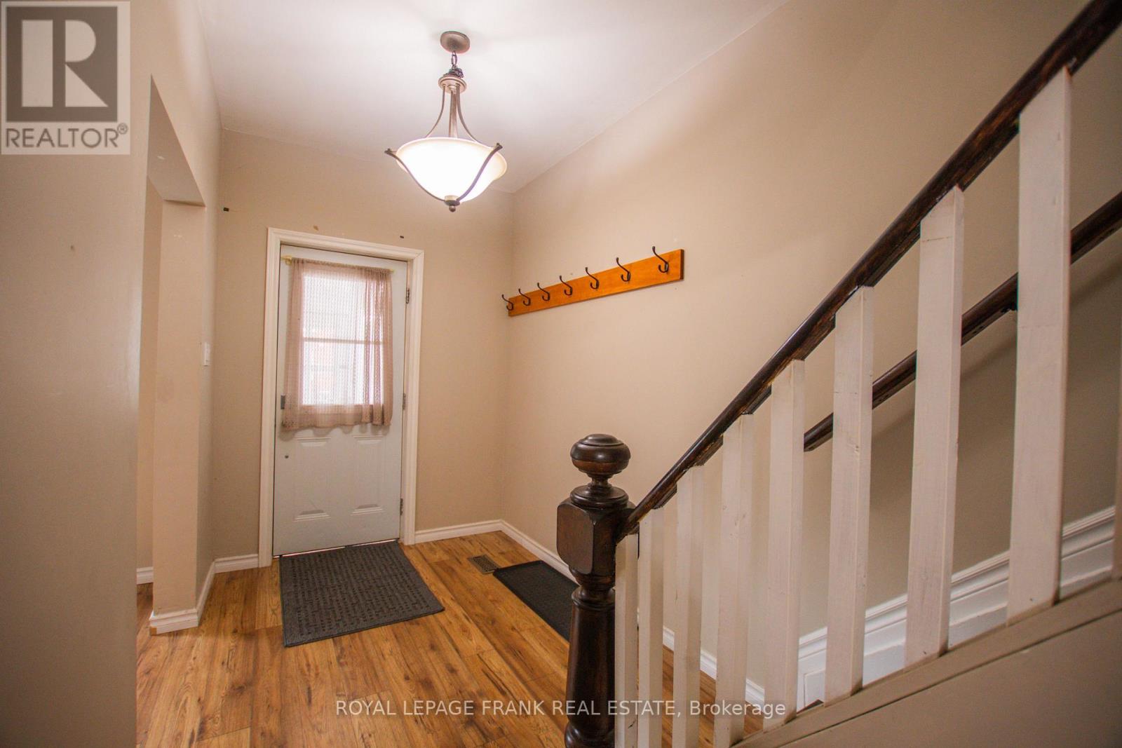 340 Regina Street, North Bay (Central), Ontario  P1B 2J8 - Photo 12 - X12437449