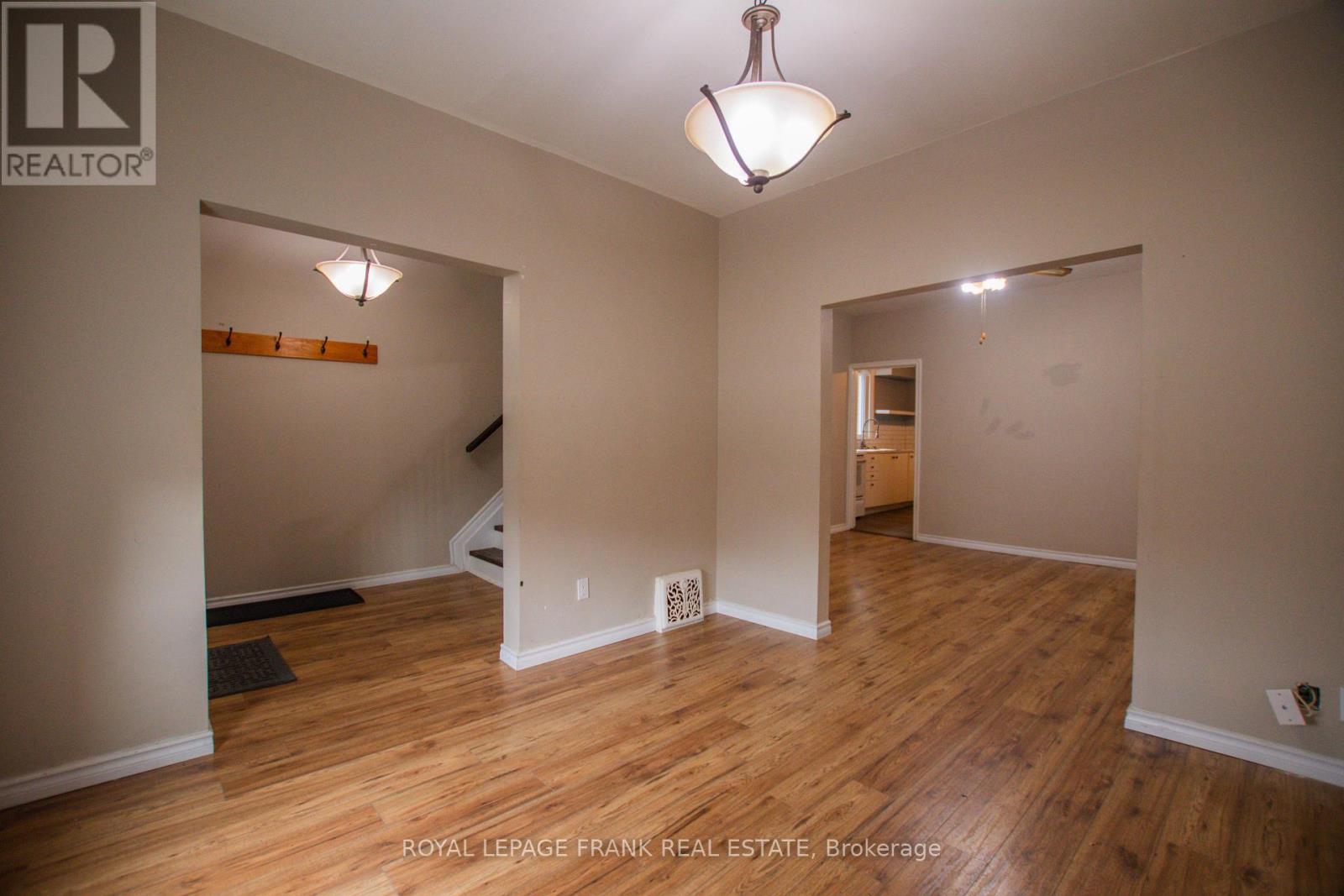 340 Regina Street, North Bay (Central), Ontario  P1B 2J8 - Photo 13 - X12437449