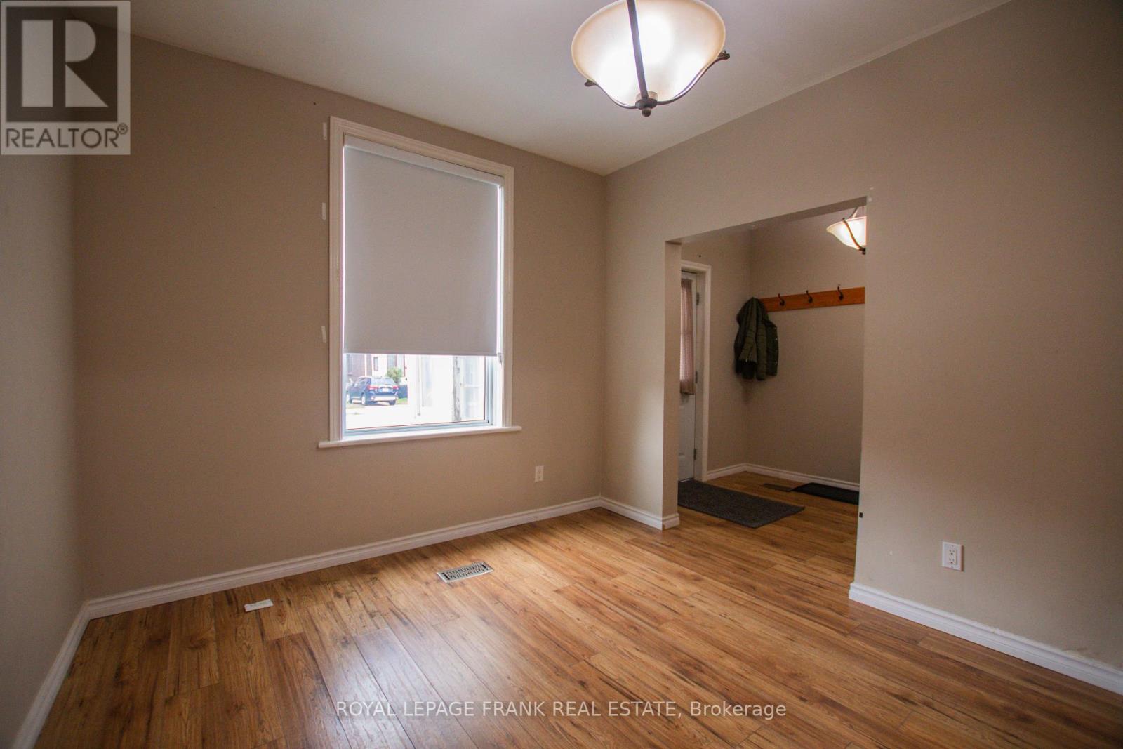 340 Regina Street, North Bay (Central), Ontario  P1B 2J8 - Photo 14 - X12437449