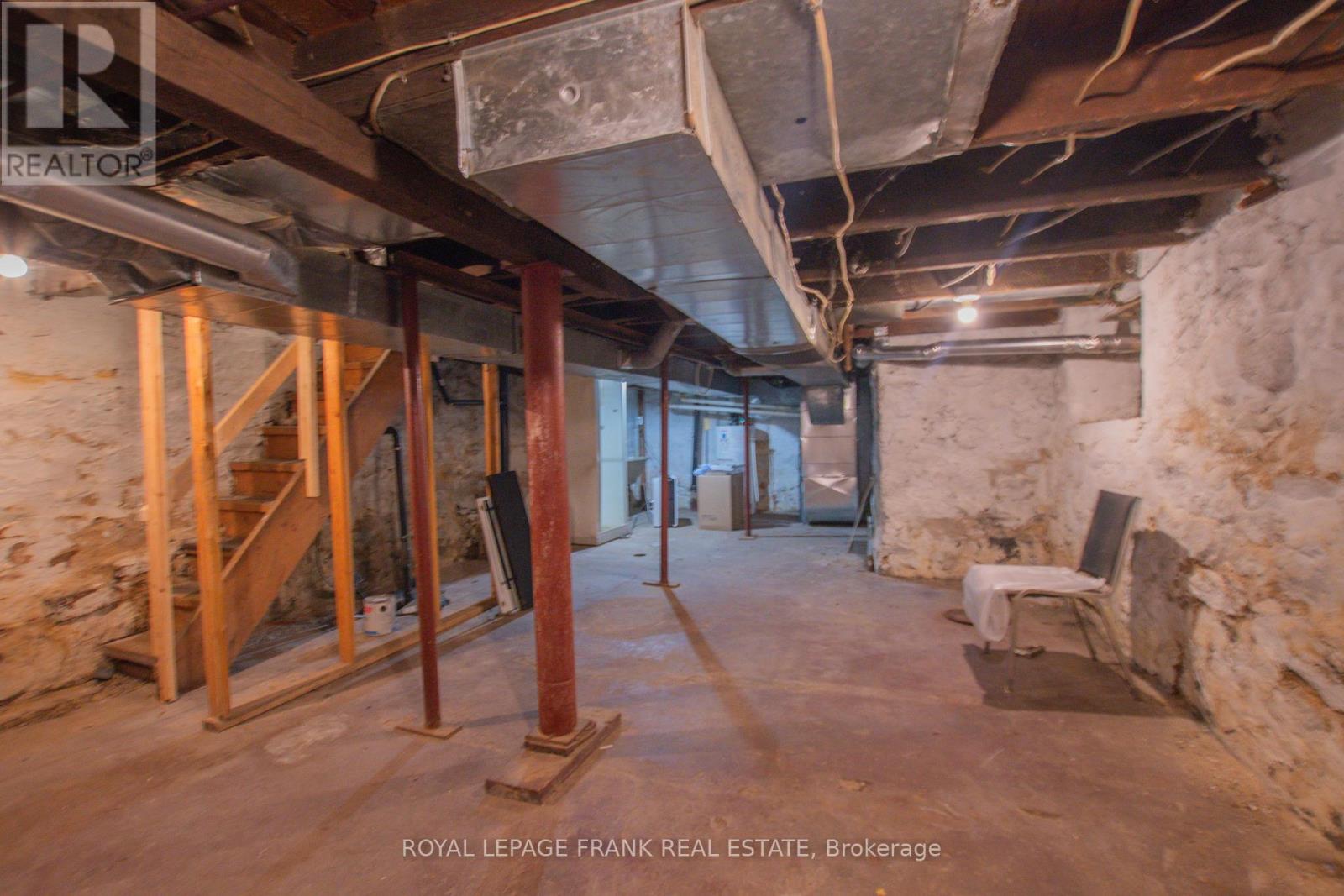 340 Regina Street, North Bay (Central), Ontario  P1B 2J8 - Photo 23 - X12437449