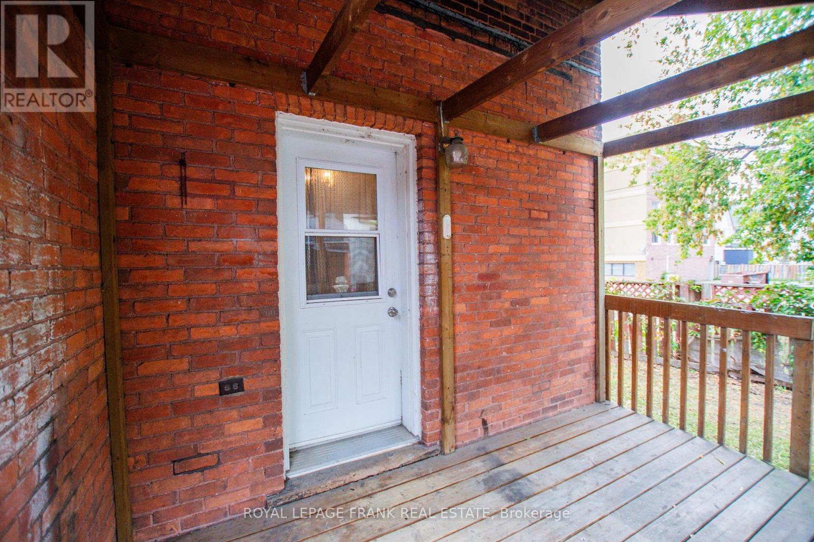340 Regina Street, North Bay (Central), Ontario  P1B 2J8 - Photo 5 - X12437449