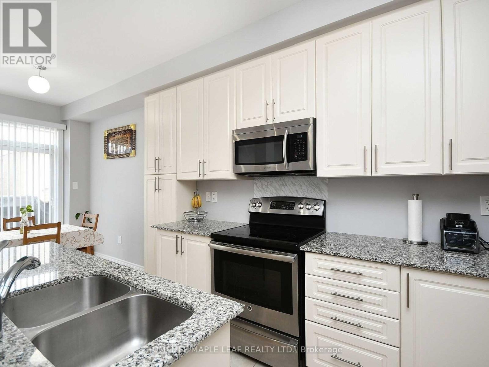 76 Rockman Crescent, Brampton, Ontario  L7A 3Z9 - Photo 13 - W12437363