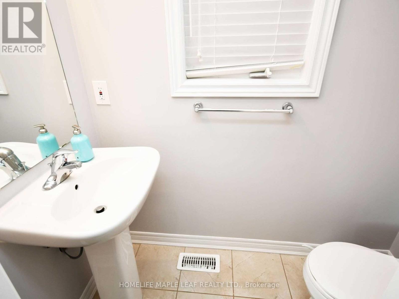 76 Rockman Crescent, Brampton, Ontario  L7A 3Z9 - Photo 16 - W12437363