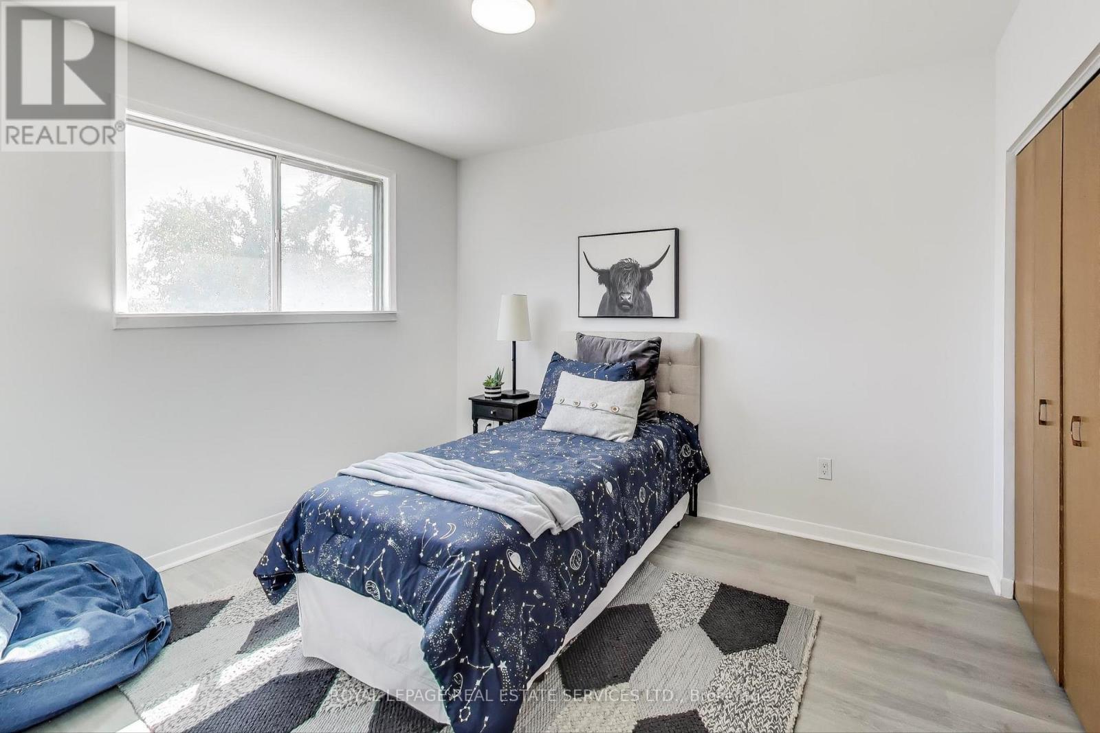251 Driftwood Avenue, Toronto, Ontario  M3N 2N6 - Photo 13 - W12437384