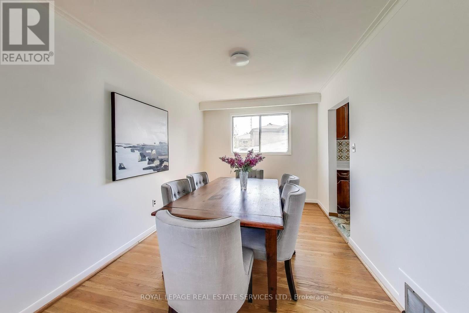 251 Driftwood Avenue, Toronto, Ontario  M3N 2N6 - Photo 3 - W12437384