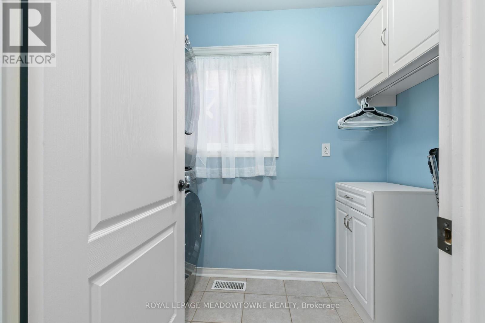 16 Chester Crescent, Halton Hills (Georgetown), Ontario  L7G 5W4 - Photo 22 - W12437388