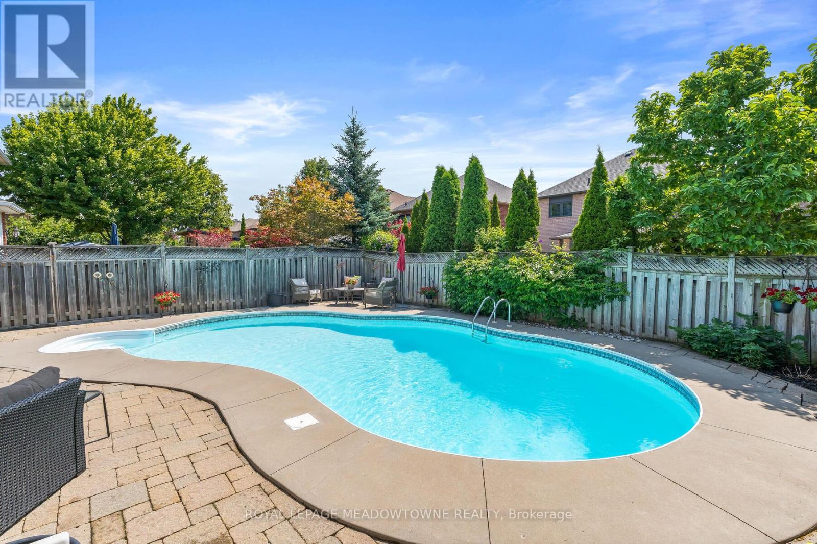 16 Chester Crescent, Halton Hills (Georgetown), Ontario  L7G 5W4 - Photo 43 - W12437388