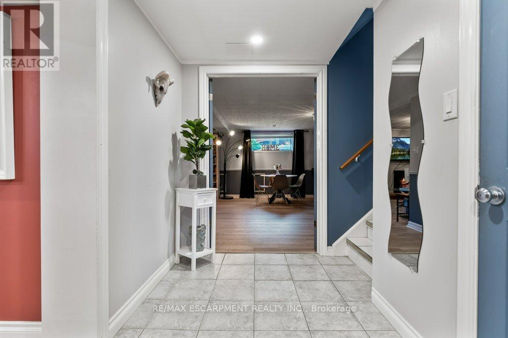 6975 Oxford Street, Niagara Falls, Ontario  L2J 1J3 - Photo 18 - X12437109