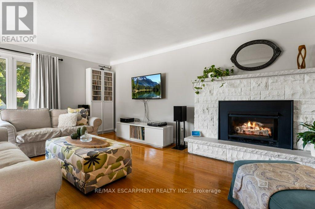 6975 Oxford Street, Niagara Falls, Ontario  L2J 1J3 - Photo 6 - X12437109