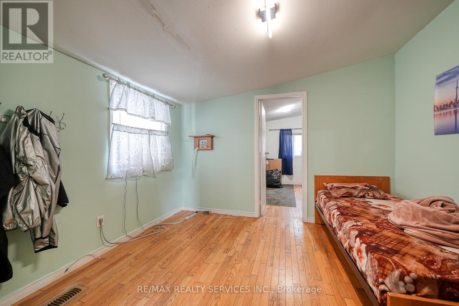 24 Norlan Avenue, London East, Ontario  N5W 5P1 - Photo 18 - X12437134