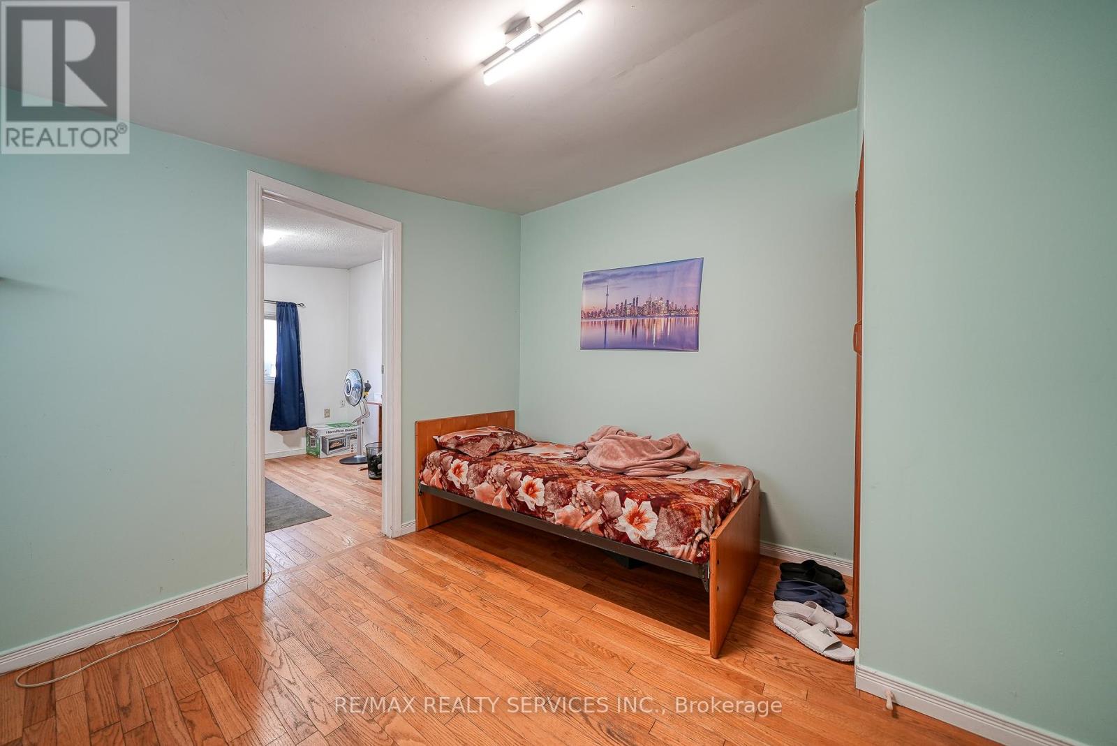 24 Norlan Avenue, London East, Ontario  N5W 5P1 - Photo 19 - X12437134