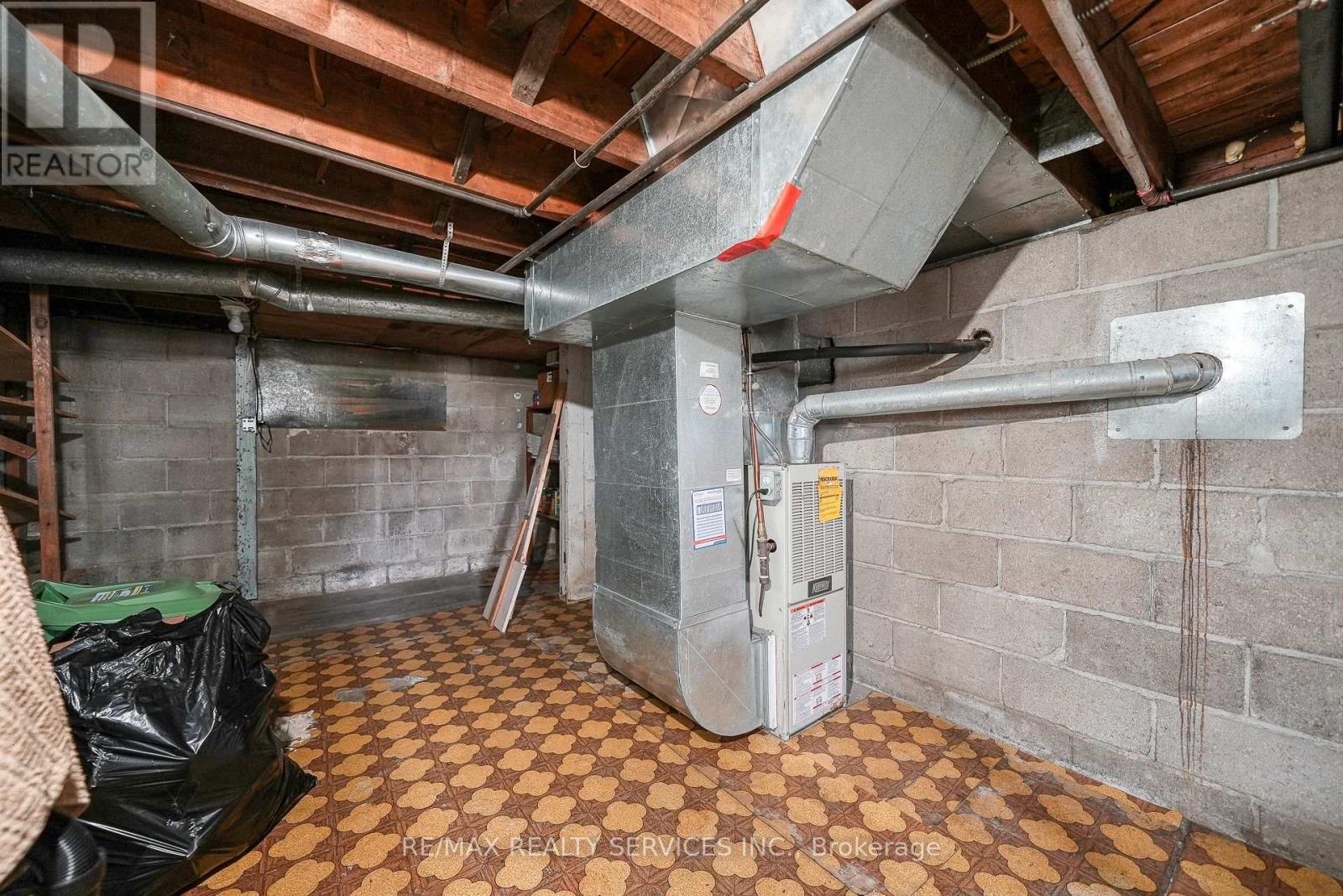 24 Norlan Avenue, London East, Ontario  N5W 5P1 - Photo 29 - X12437134