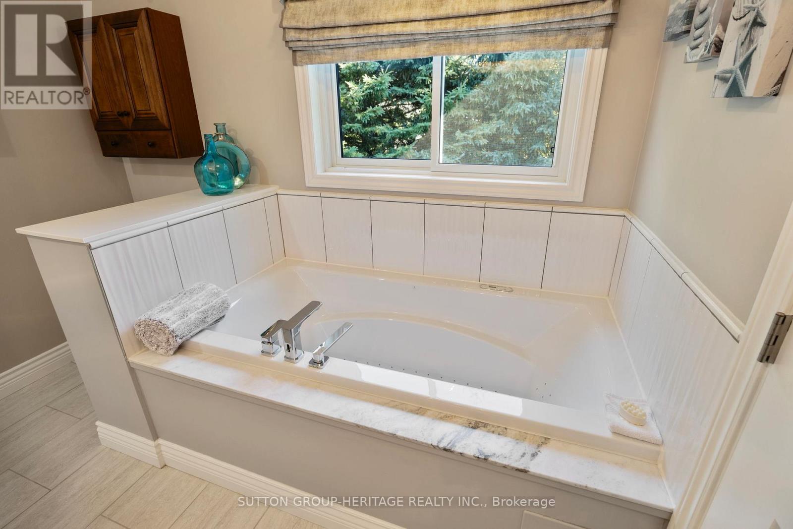 52 Hillside Drive, Kawartha Lakes (Mariposa), Ontario  K0M 2C0 - Photo 29 - X12437135