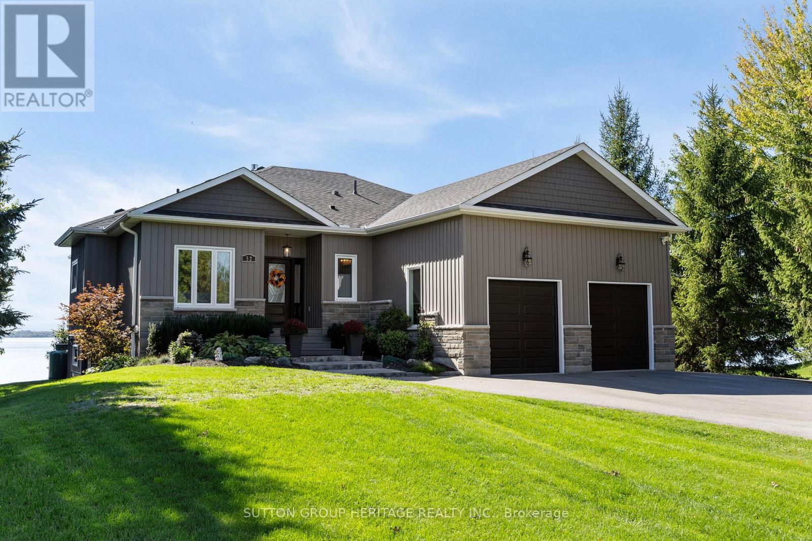 52 Hillside Drive, Kawartha Lakes (Mariposa), Ontario  K0M 2C0 - Photo 3 - X12437135