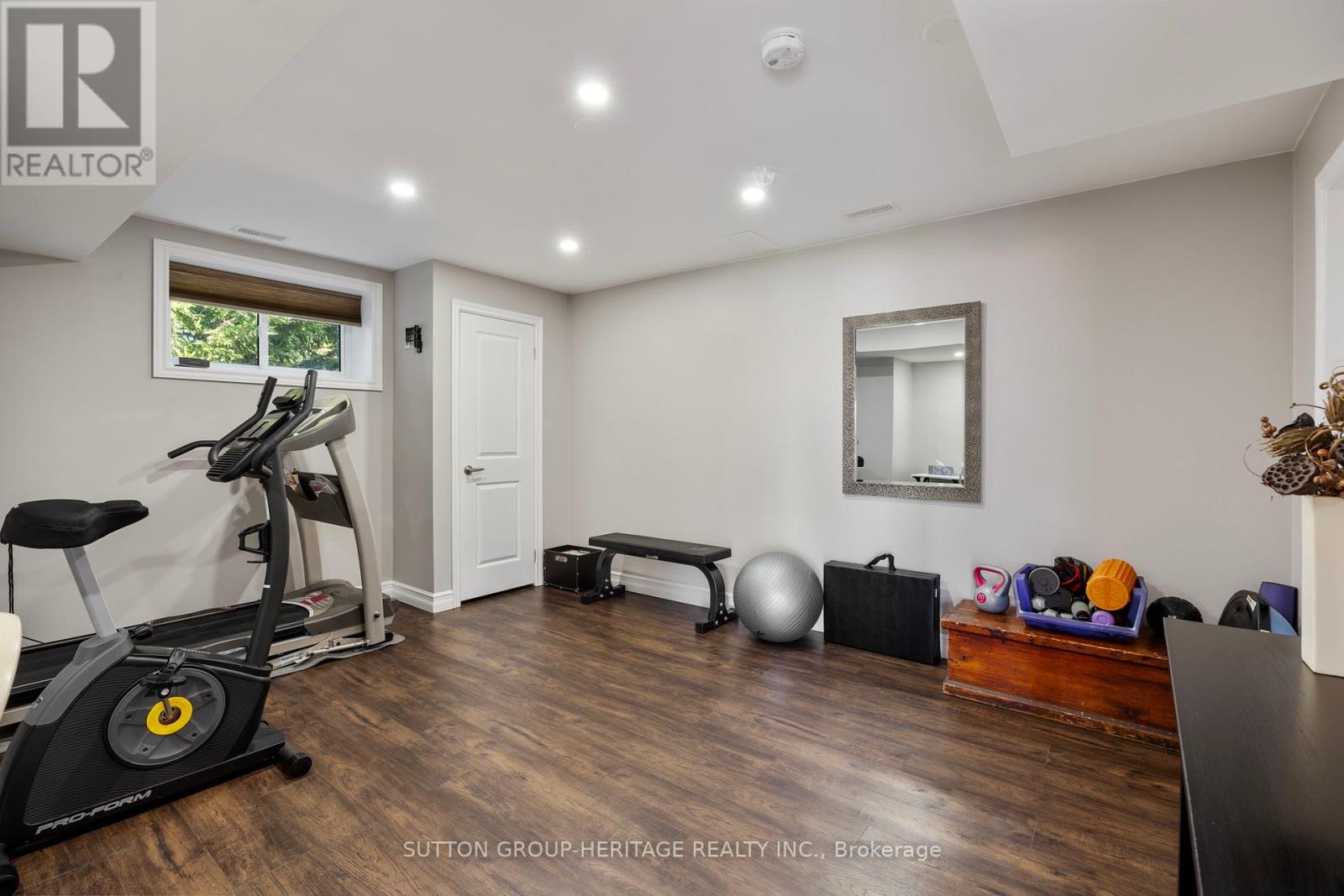 52 Hillside Drive, Kawartha Lakes (Mariposa), Ontario  K0M 2C0 - Photo 41 - X12437135