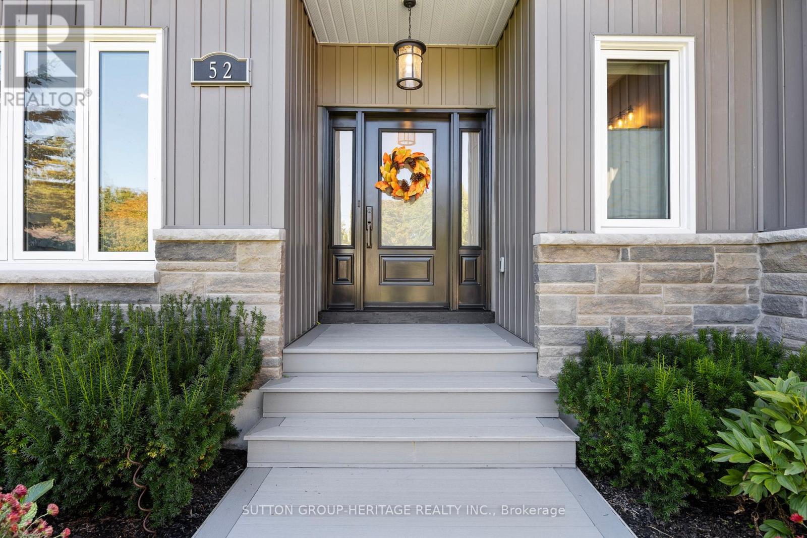 52 Hillside Drive, Kawartha Lakes (Mariposa), Ontario  K0M 2C0 - Photo 5 - X12437135