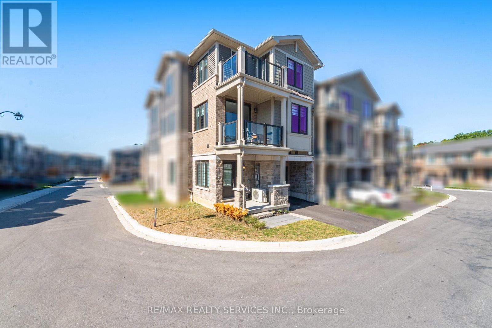 113 - 10 Birmingham Drive, Cambridge, Ontario  N1R 0C6 - Photo 3 - X12437148