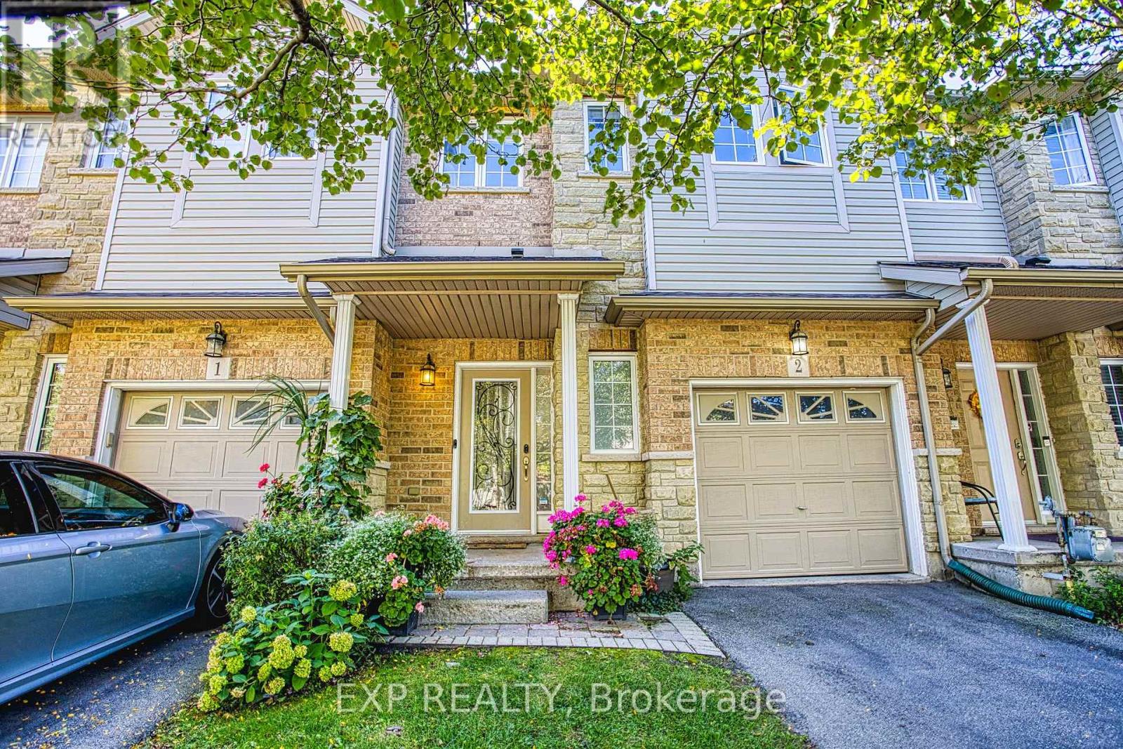 2 - 25 IVYBRIDGE DRIVE, Hamilton, Ontario
