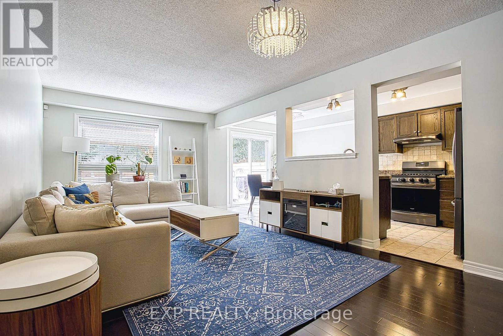 2 - 25 Ivybridge Drive, Hamilton, Ontario  L8E 0A5 - Photo 10 - X12437173