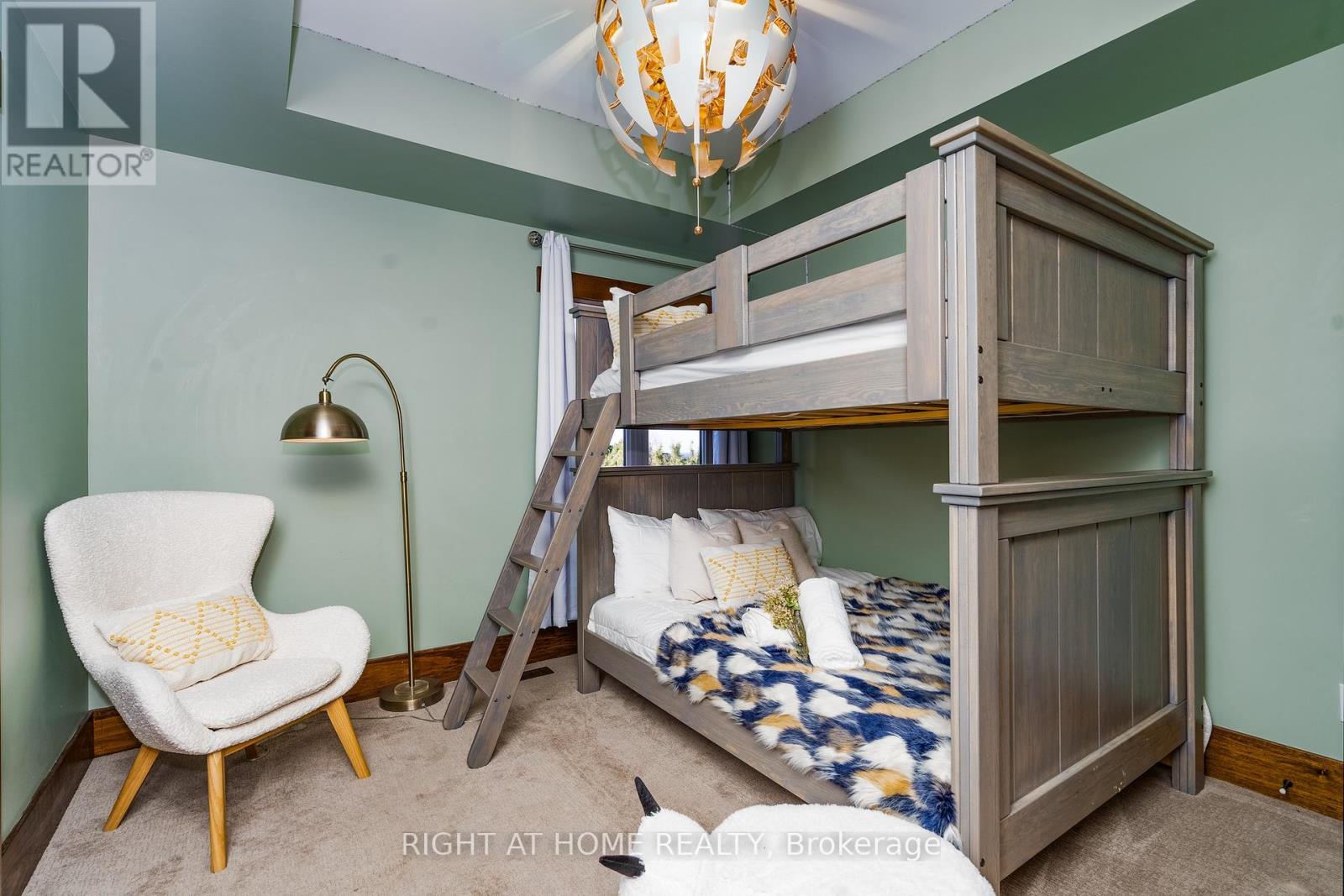 163 West Ridge Drive, Blue Mountains, Ontario  N0H 2P0 - Photo 24 - X12437194