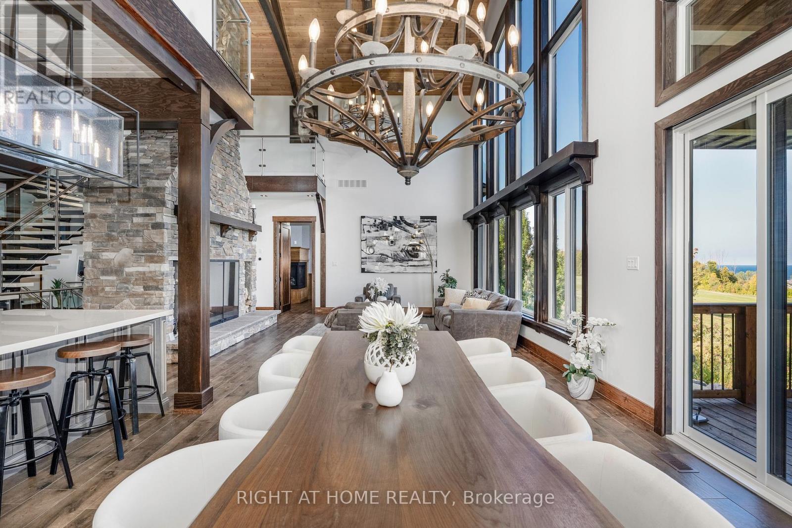 163 West Ridge Drive, Blue Mountains, Ontario  N0H 2P0 - Photo 4 - X12437194