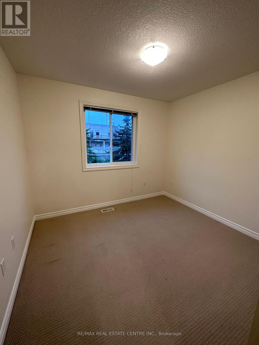 Upper - 61 Laughland Lane, Guelph, Ontario  N1L 0C9 - Photo 13 - X12437198