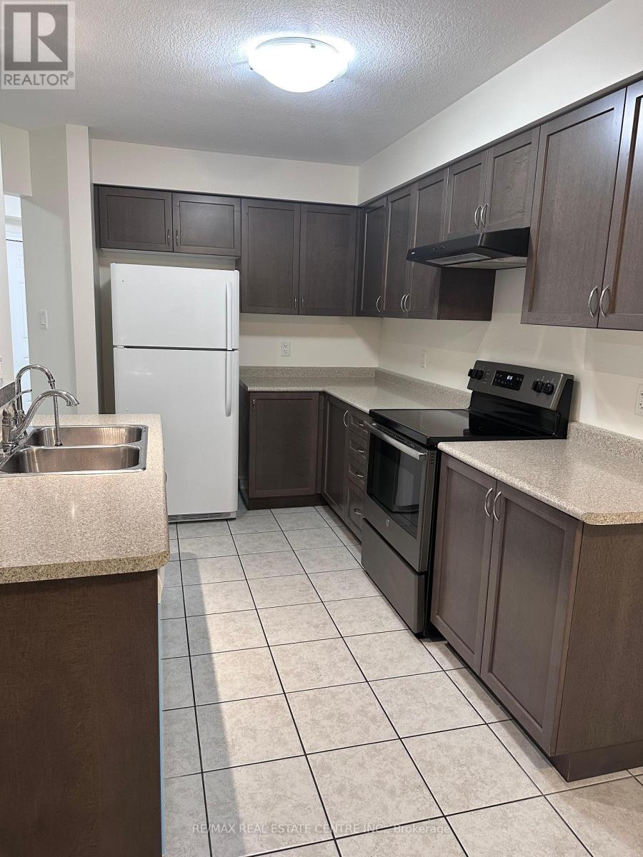 Upper - 61 Laughland Lane, Guelph, Ontario  N1L 0C9 - Photo 7 - X12437198