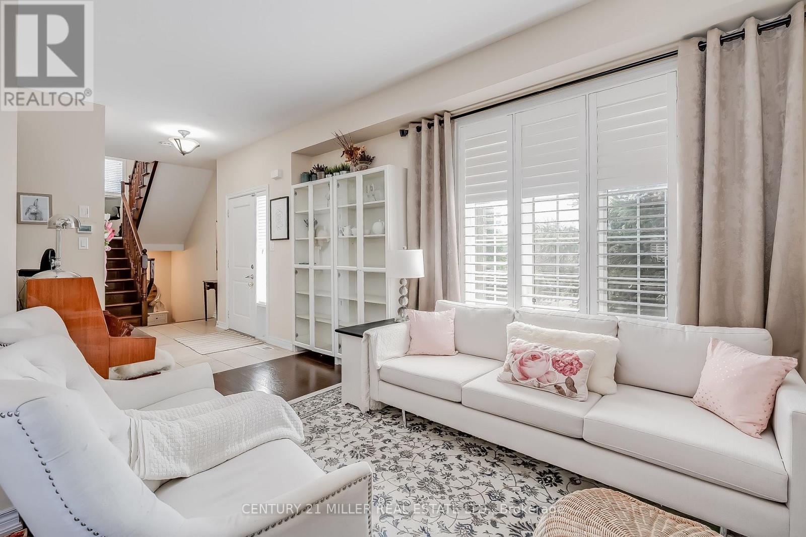 19 - 45 Seabreeze Crescent, Hamilton (Stoney Creek), Ontario  L8E 5C8 - Photo 6 - X12437215