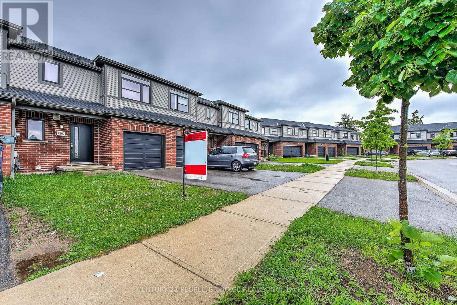 1287 Michael Circle, London East, Ontario  N5C 1R1 - Photo 2 - X12437217