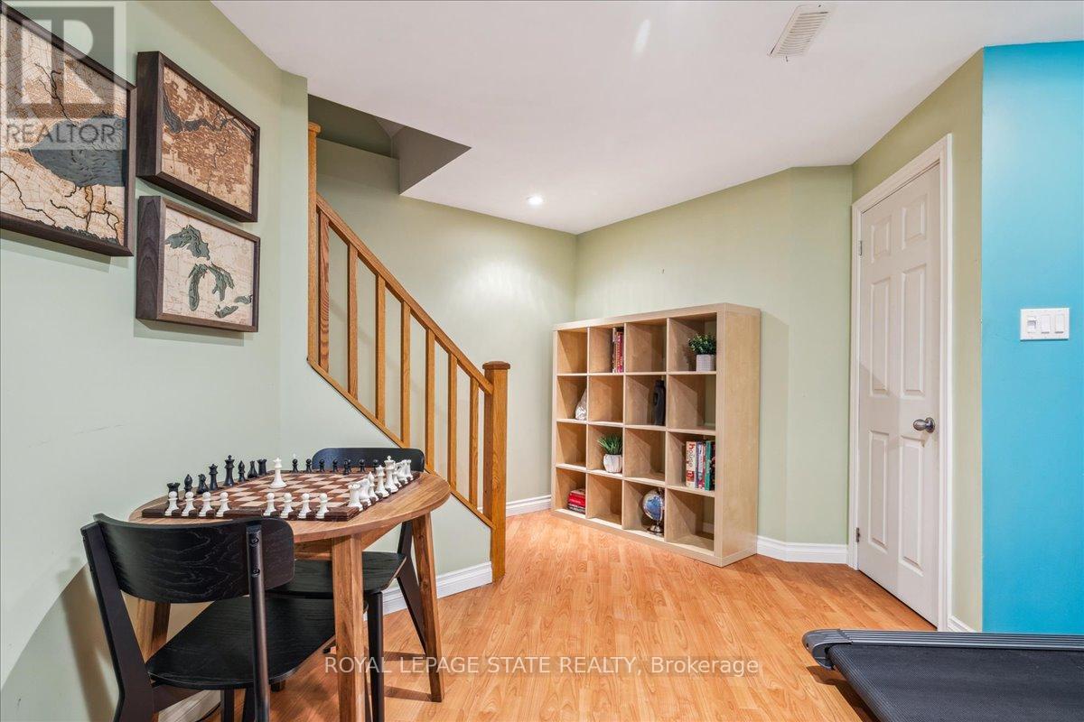 51 Napa Lane, Hamilton, Ontario  L8E 6B7 - Photo 34 - X12437240