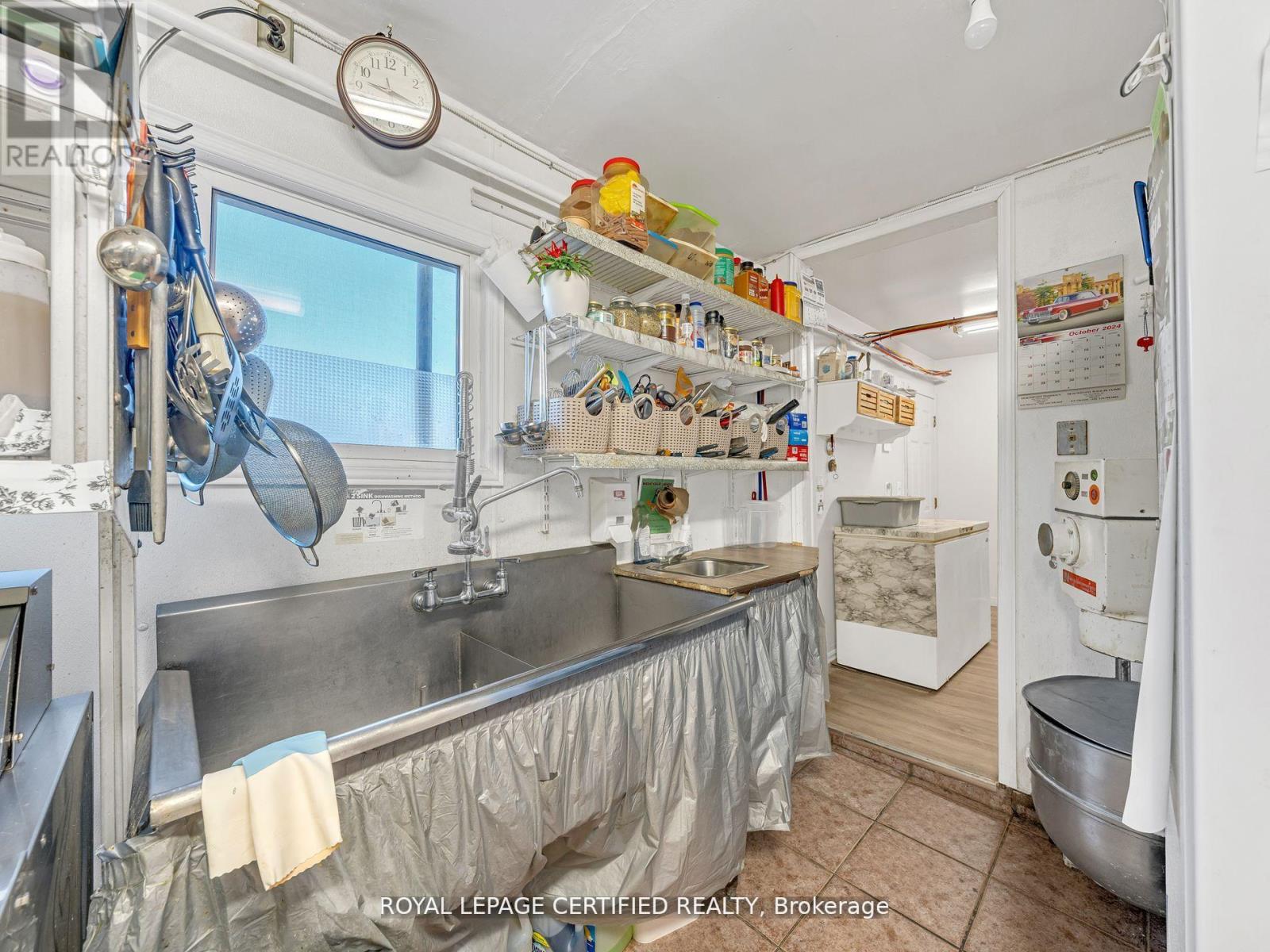 6500 Main Street, Lakeshore, Ontario  N0P 1J0 - Photo 17 - X12437273