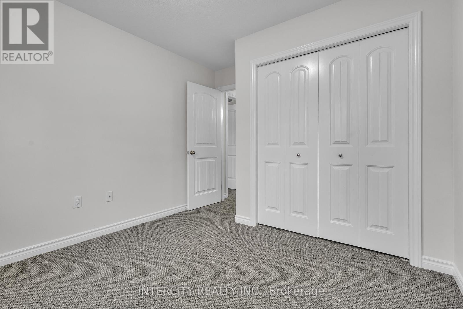 51 Laughland Lane, Guelph, Ontario  N1L 0C9 - Photo 19 - X12437286