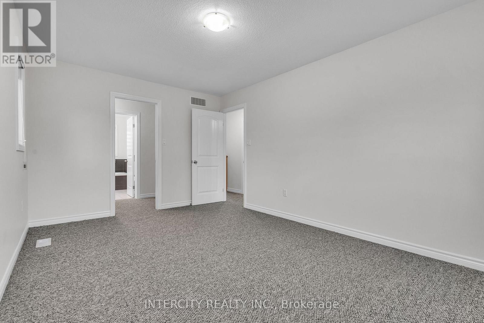 51 Laughland Lane, Guelph, Ontario  N1L 0C9 - Photo 21 - X12437286