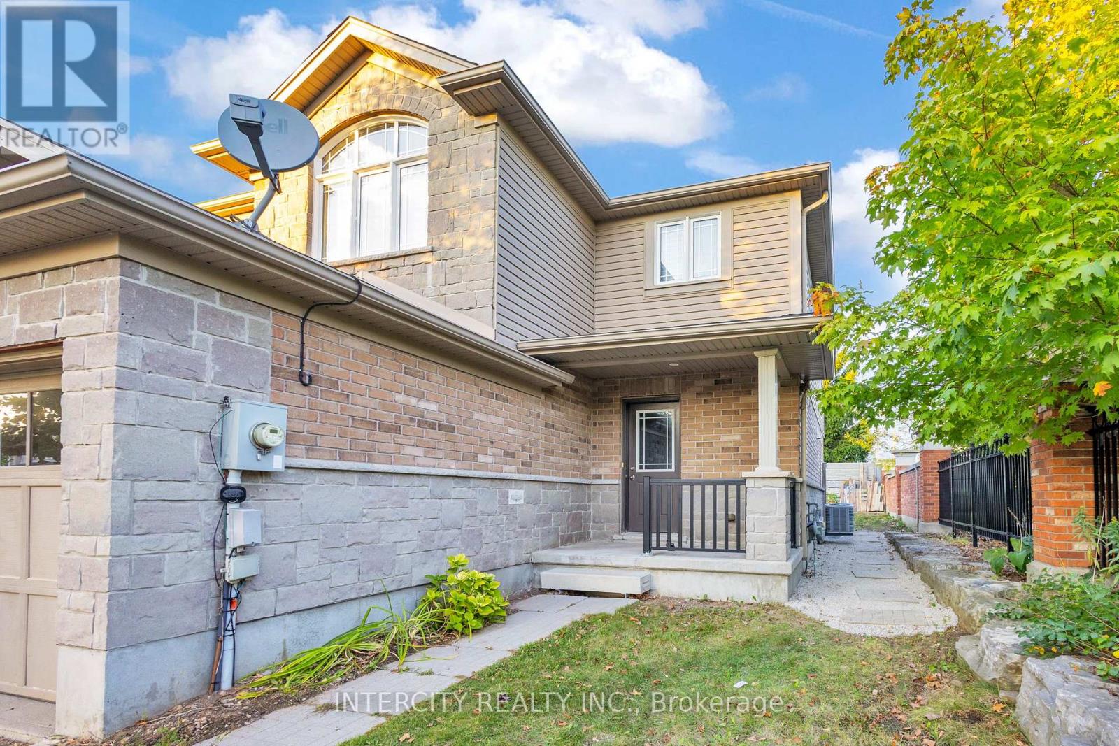 51 Laughland Lane, Guelph, Ontario  N1L 0C9 - Photo 3 - X12437286