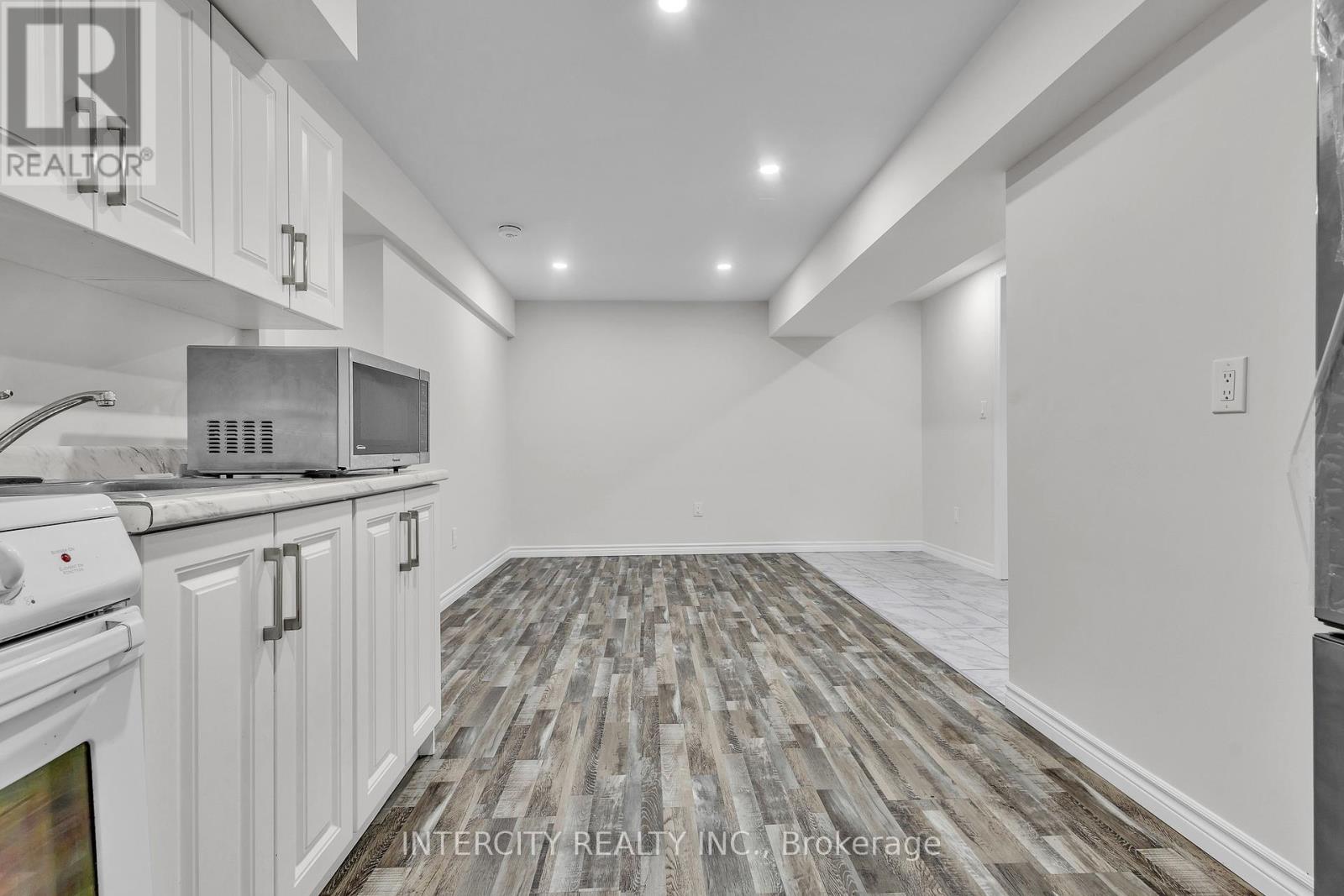 51 Laughland Lane, Guelph, Ontario  N1L 0C9 - Photo 32 - X12437286