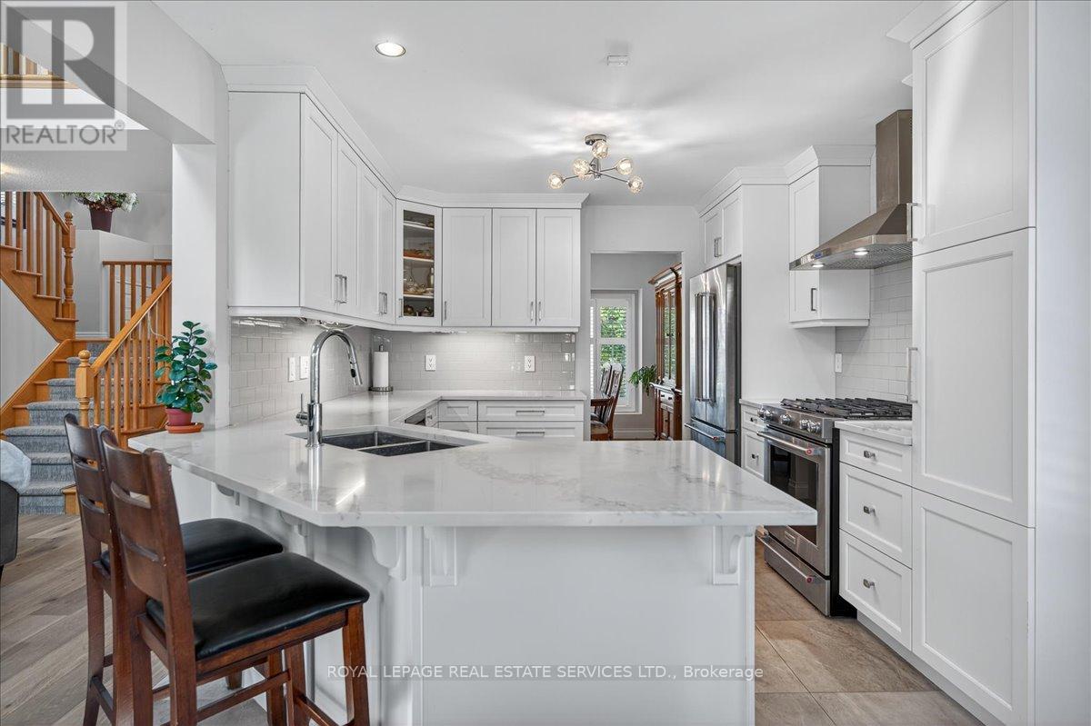 4021 Mountain Street, Lincoln (Beamsville), Ontario  L3J 0K9 - Photo 11 - X12437288