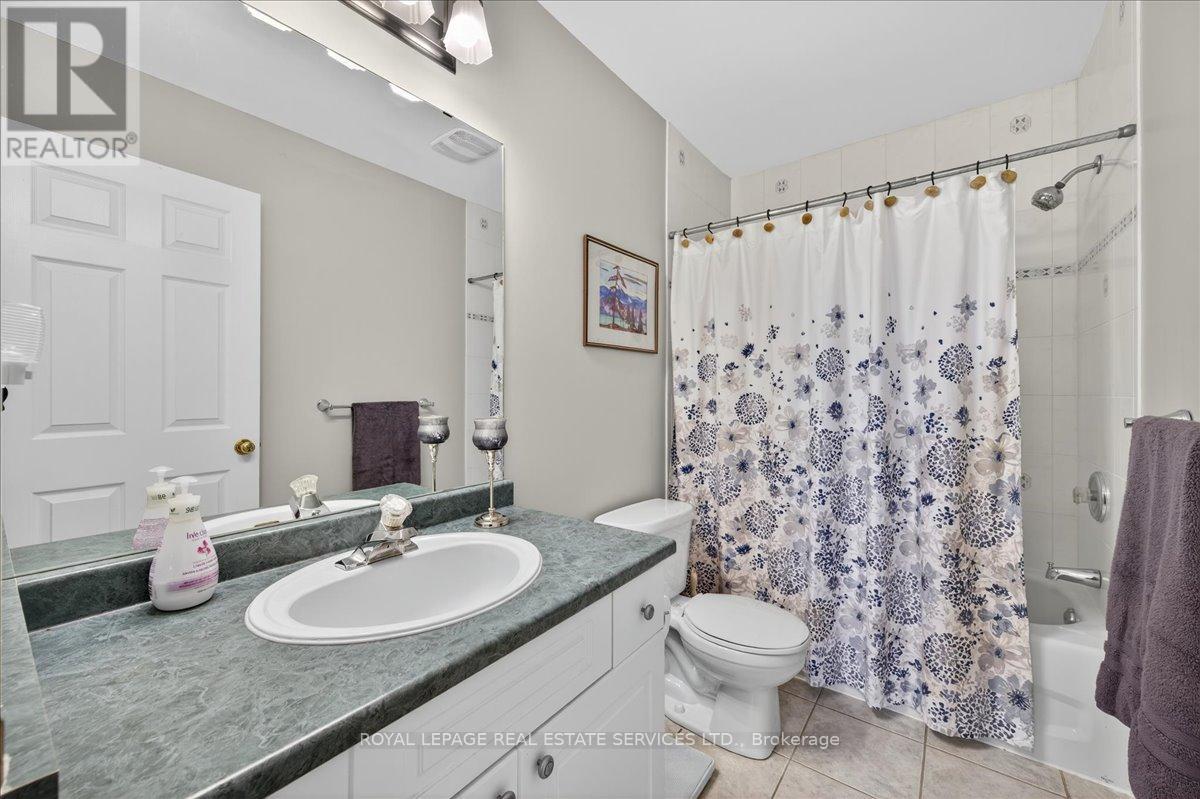 4021 Mountain Street, Lincoln (Beamsville), Ontario  L3J 0K9 - Photo 25 - X12437288