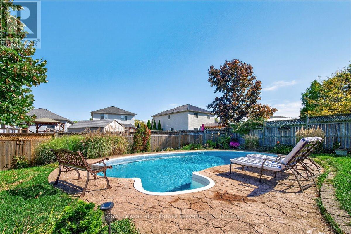 4021 Mountain Street, Lincoln (Beamsville), Ontario  L3J 0K9 - Photo 35 - X12437288