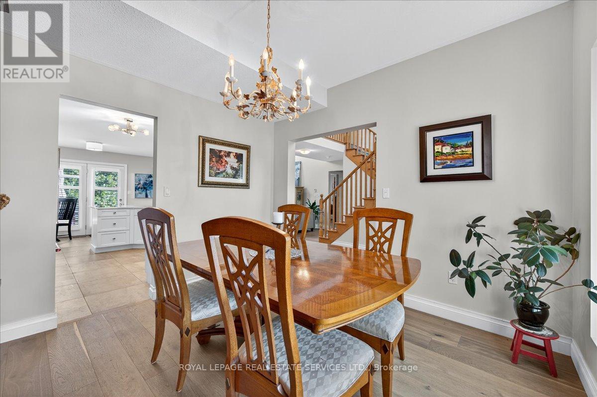 4021 Mountain Street, Lincoln (Beamsville), Ontario  L3J 0K9 - Photo 6 - X12437288