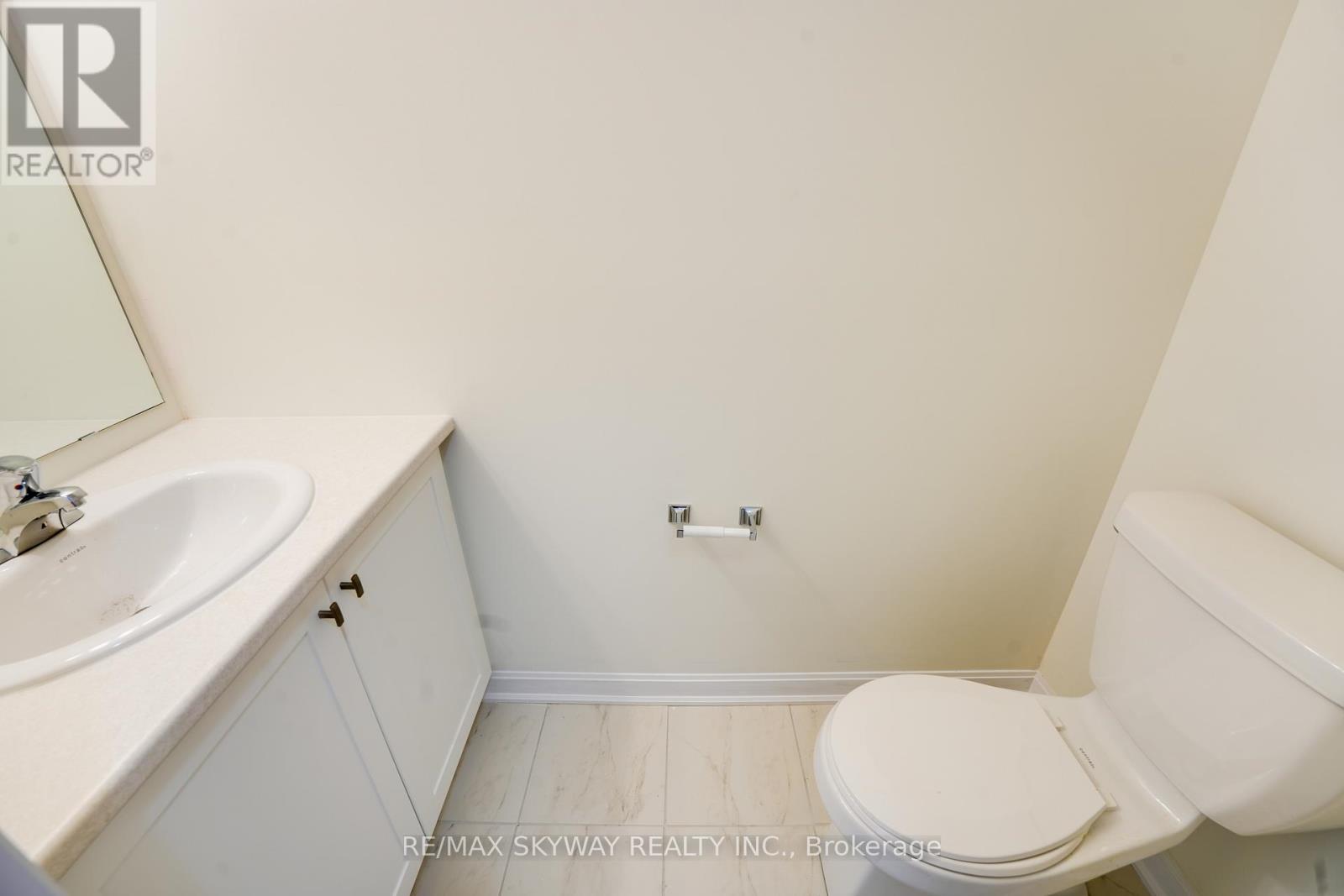 76 Golf Links Drive, Loyalist, Ontario  K0H 0B4 - Photo 17 - X12437293