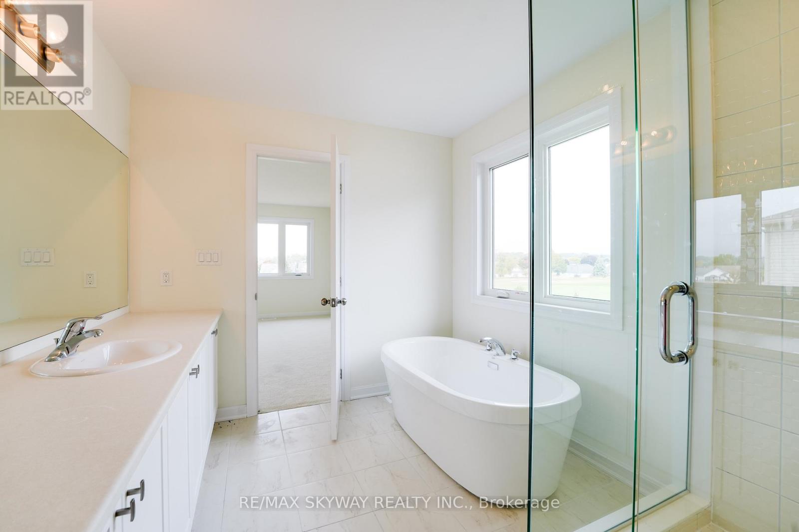 76 Golf Links Drive, Loyalist, Ontario  K0H 0B4 - Photo 21 - X12437293