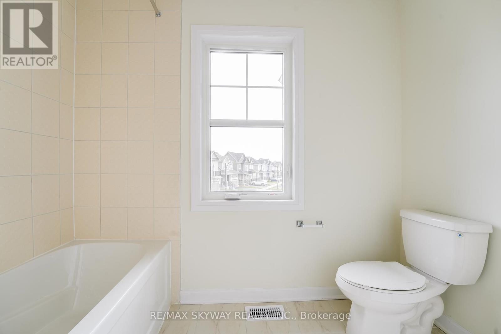 76 Golf Links Drive, Loyalist, Ontario  K0H 0B4 - Photo 23 - X12437293